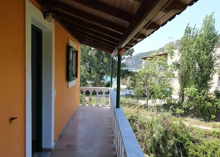 House Dimitri Agios Georgios Pagoi Corfu شقة