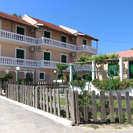 House Dimitri Agios Georgios Pagoi Corfu 圣佐治欧斯帕贡