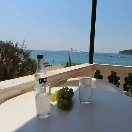 House Dimitri Agios Georgios Pagoi Corfu *
